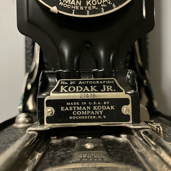 Kodak Junior No. 2c Autographic Black Classic Folding Film Camera - Picture 9 of 16